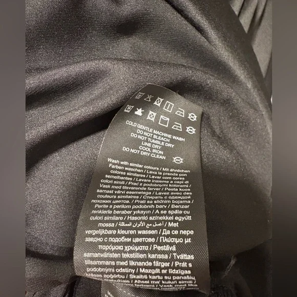 Vero Moda Black Satin Dress 16 - Picture 7 of 9